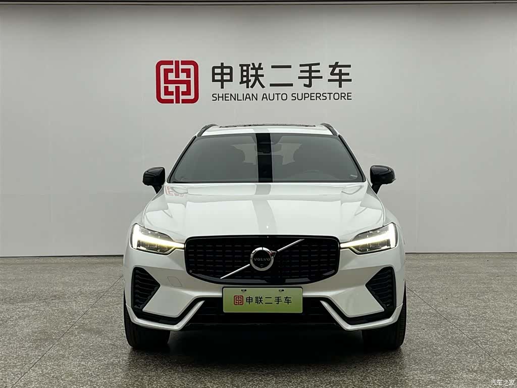 Volvo XC60, 2023 все фото
