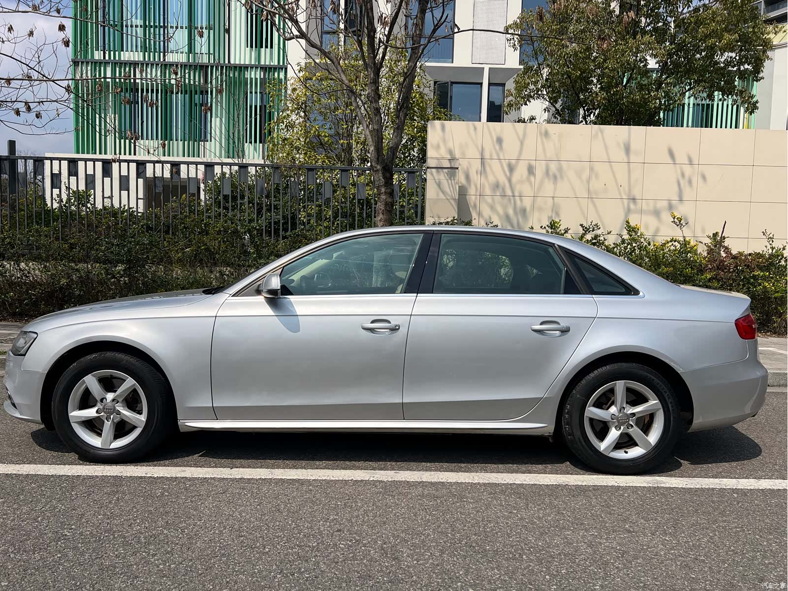 Audi A4L, 2013 3
