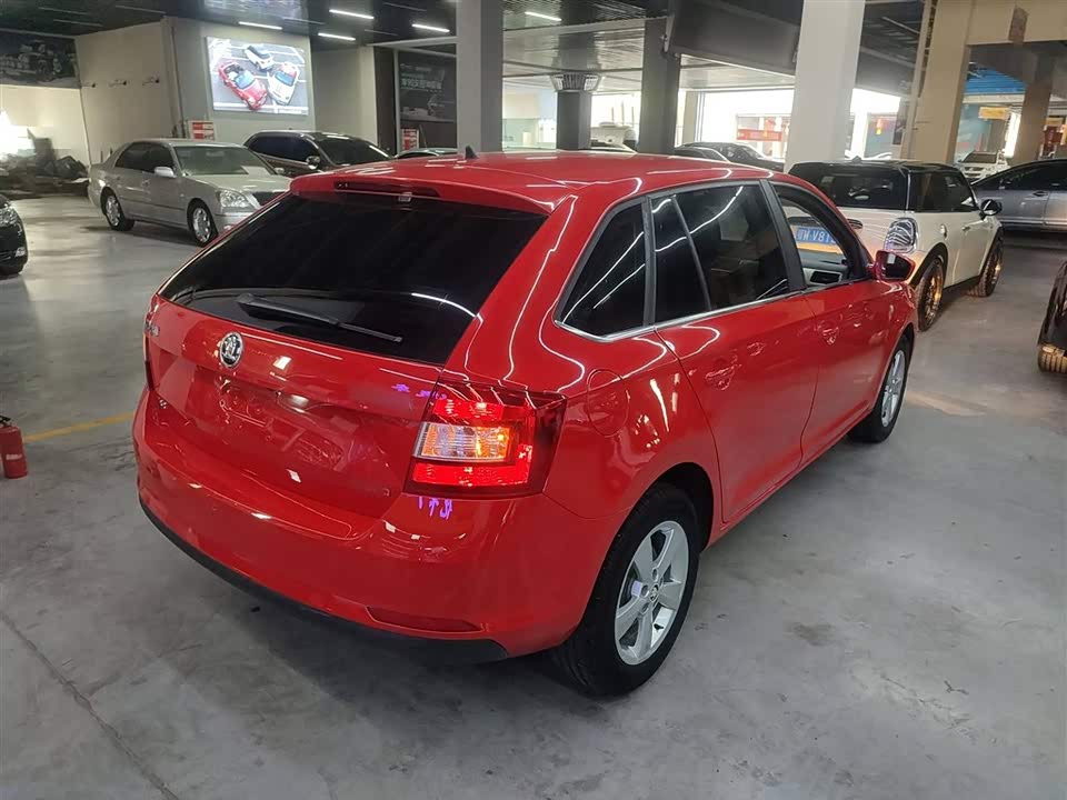 Skoda Xindong