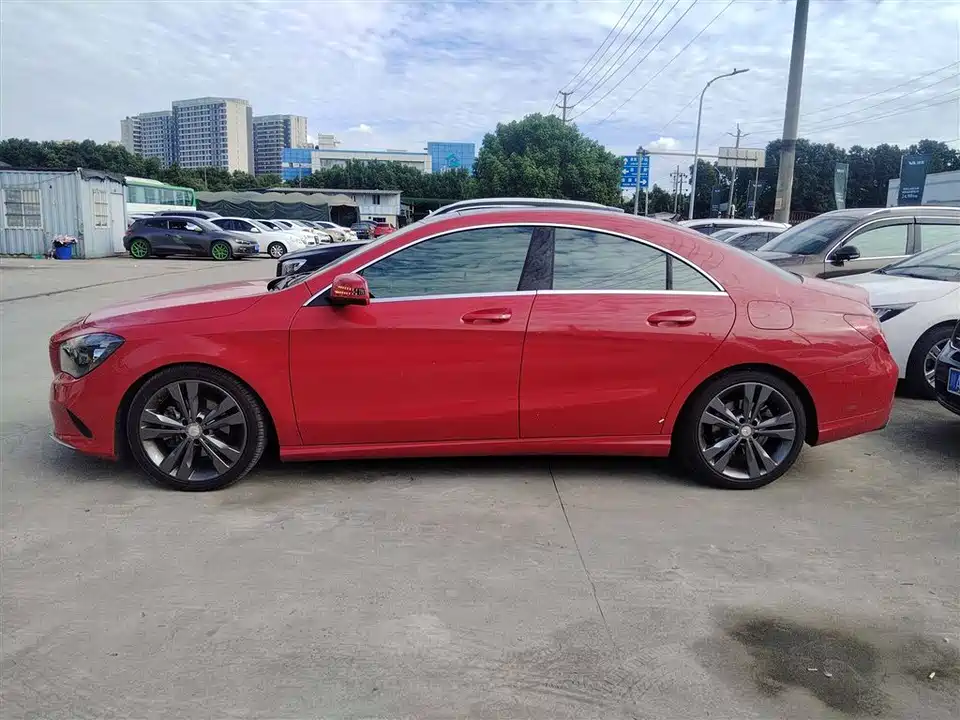 Mercedes-Benz CLA