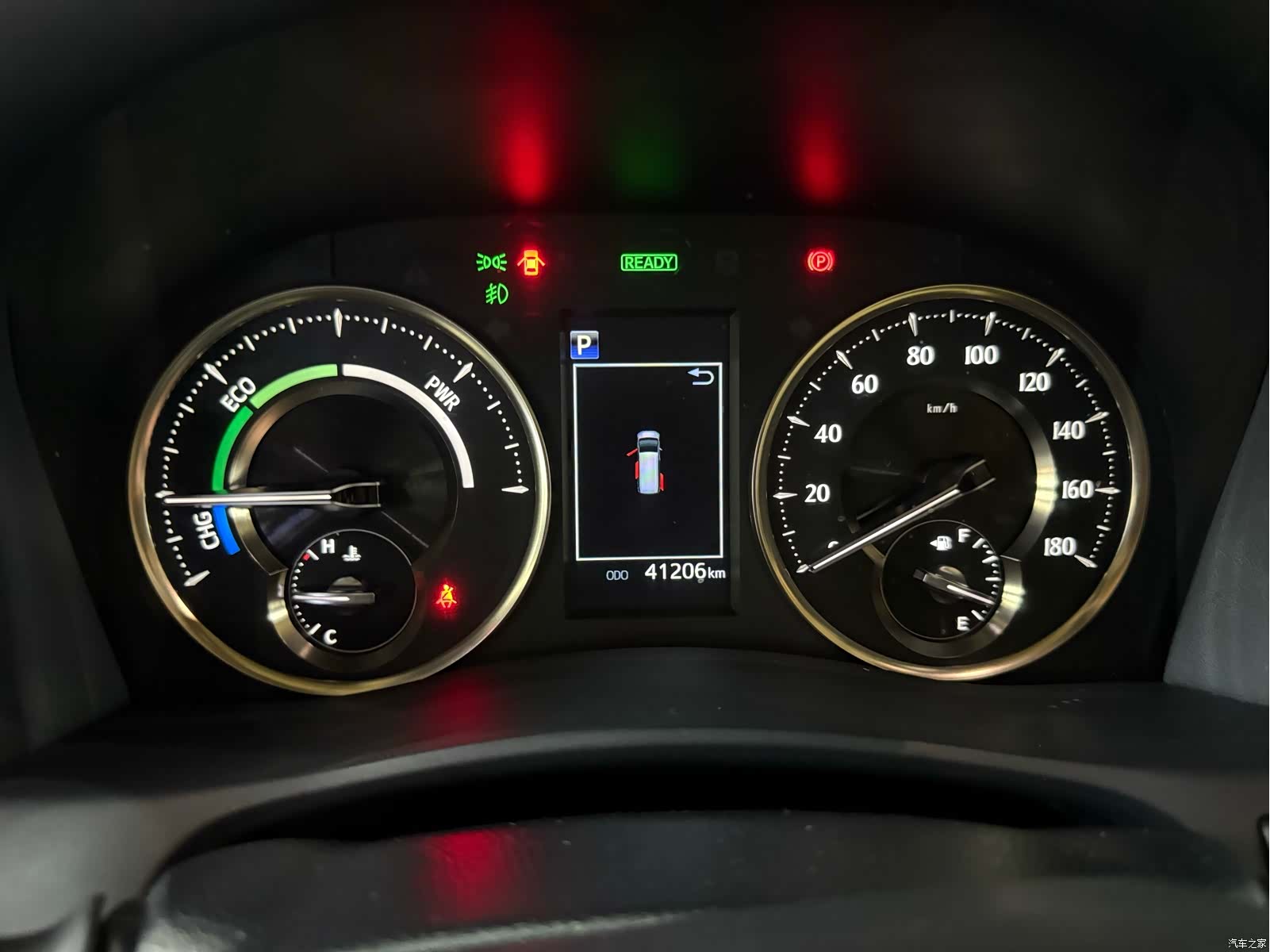 Toyota Alphard, 2022 19