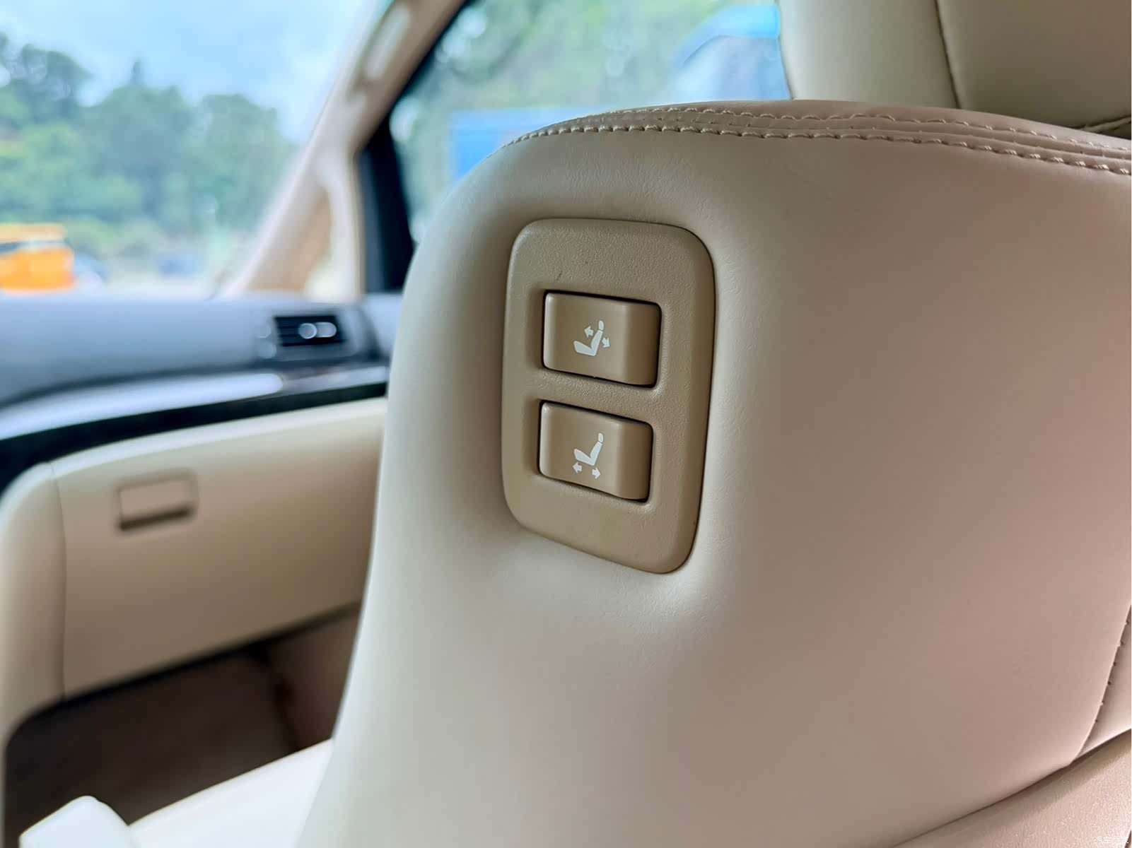 Toyota Alphard, 2012 23