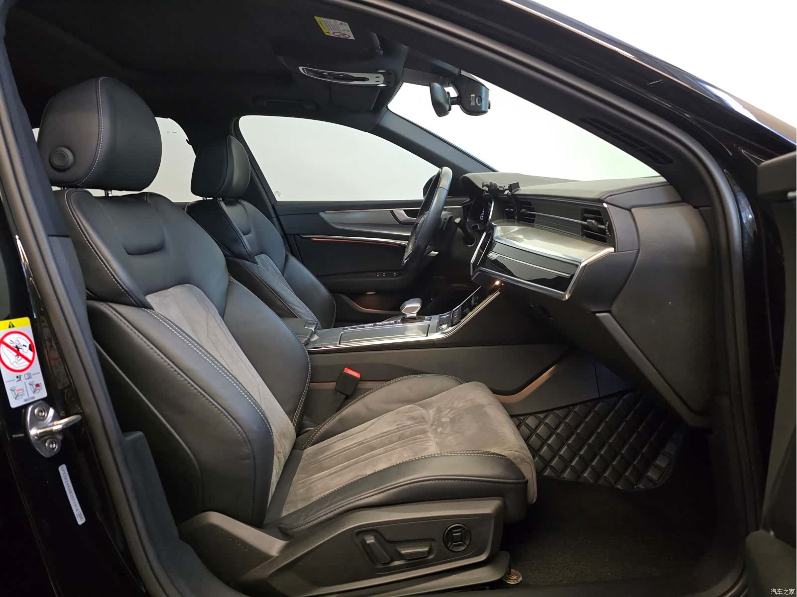 Audi A6L, 2022 6