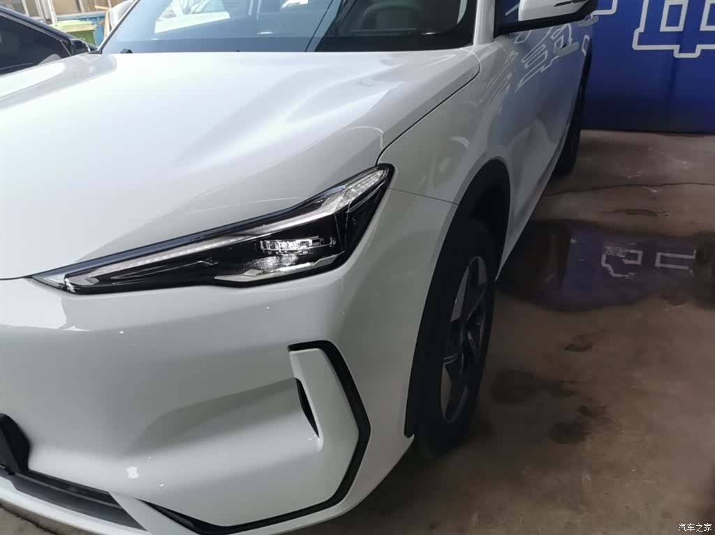 Geely Galaxy E5, 2026 24