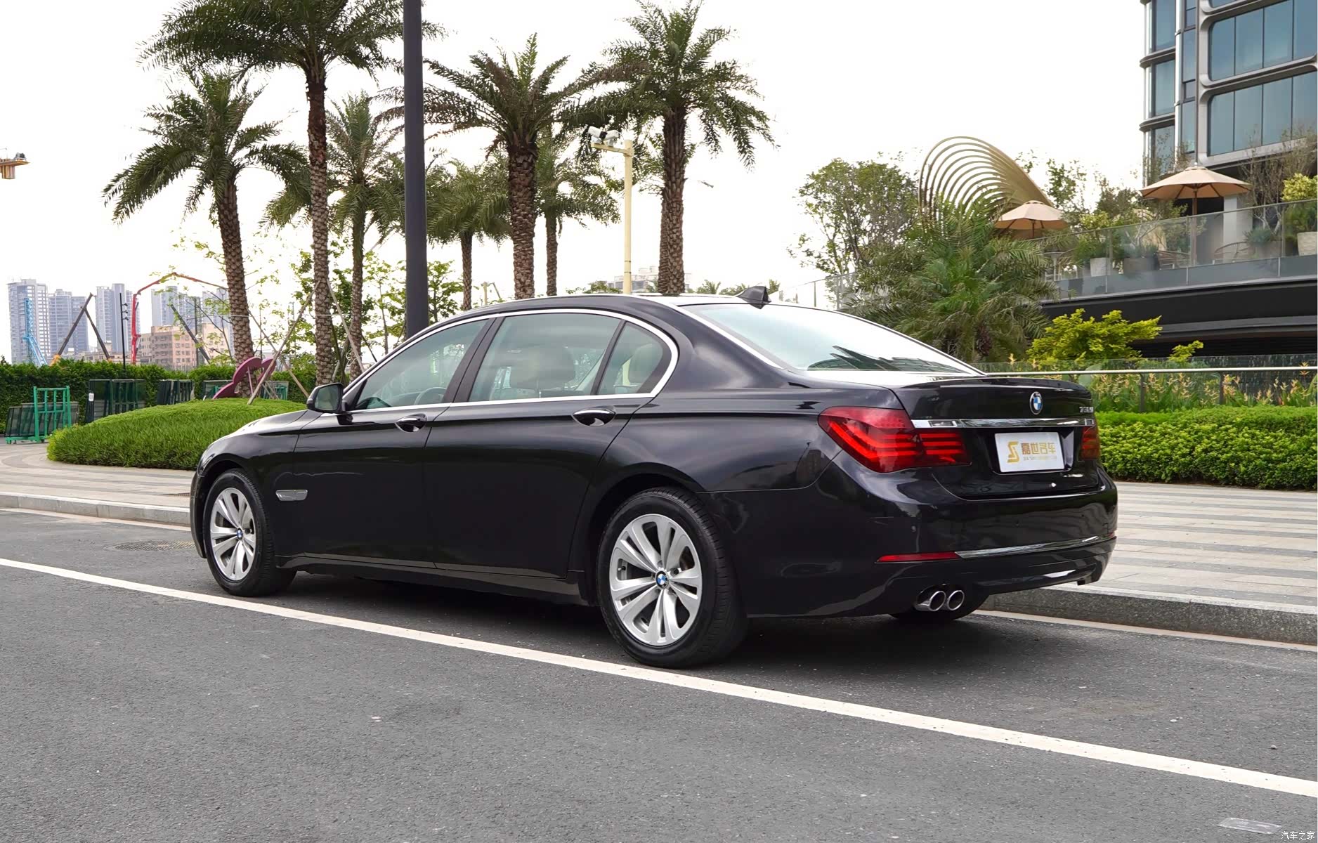 BMW 7 Series, 2013 11