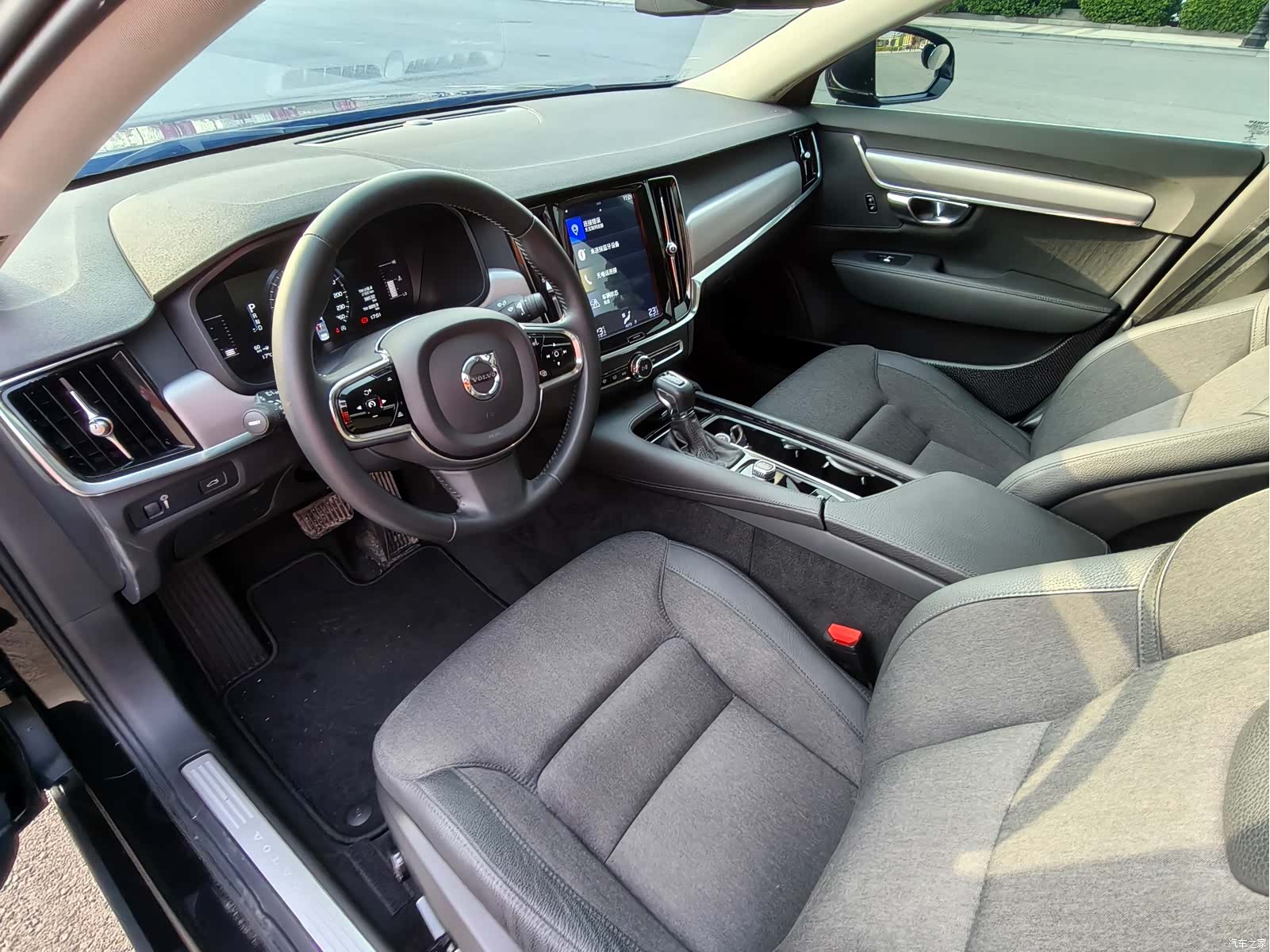 Volvo S90, 2019 14