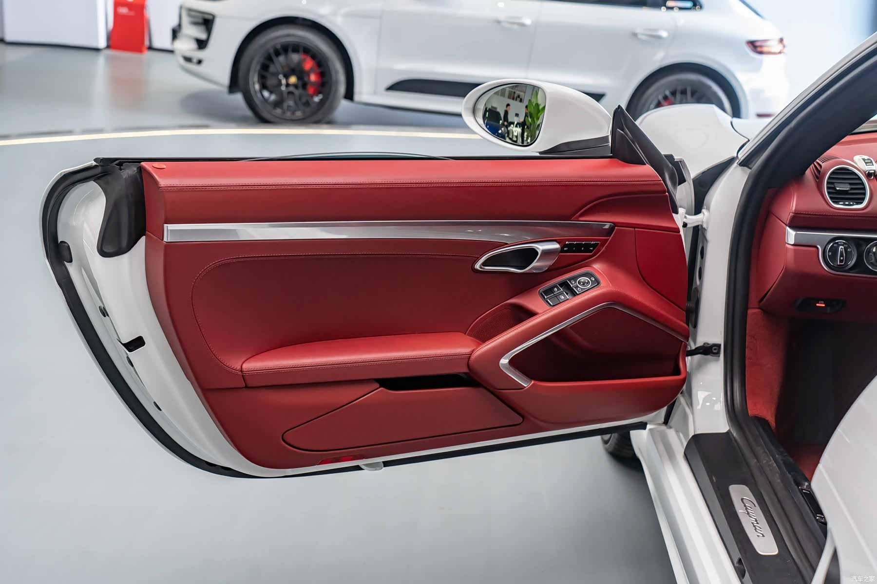 Porsche Cayman, 2019 13