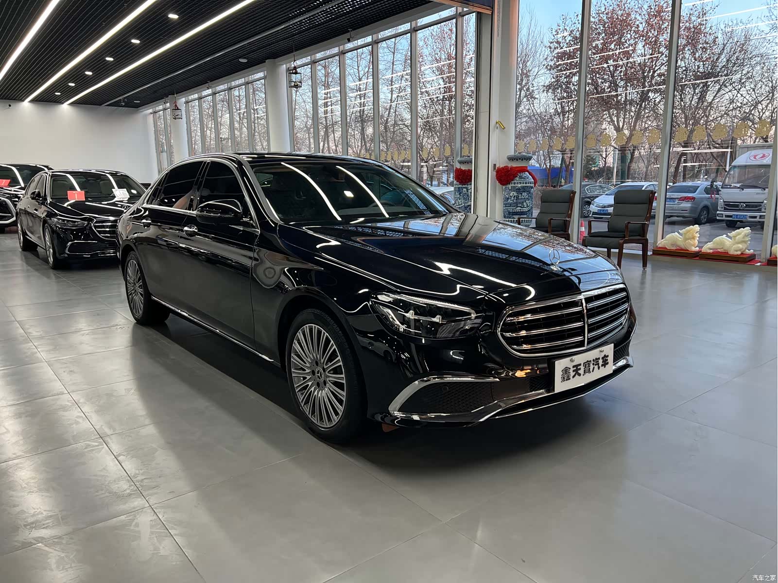 Mercedes-Benz E-Class, 2022 4