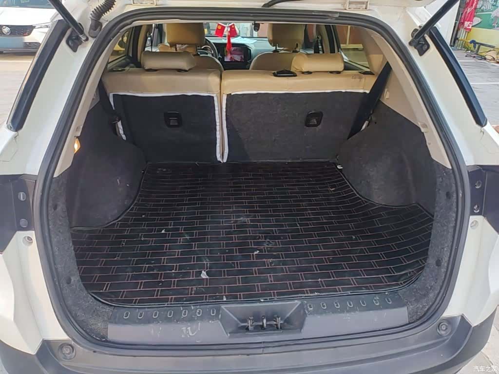 DongFeng AX3, 2016 19