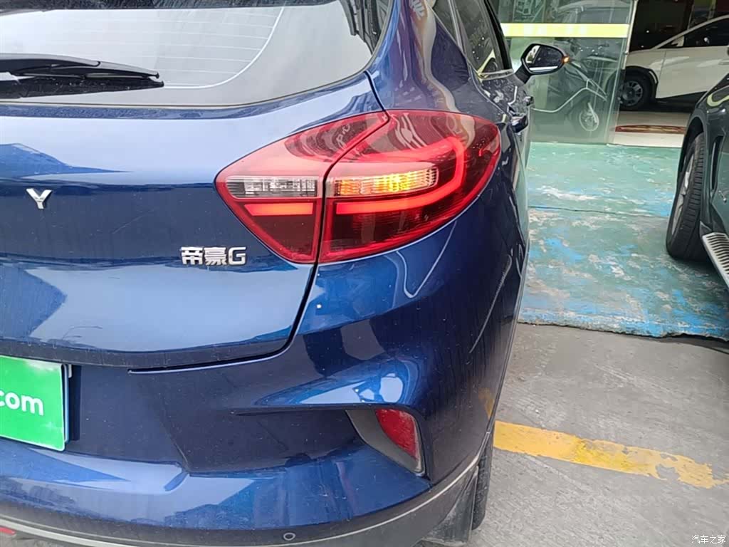 Geely Emgrand, 2021 8
