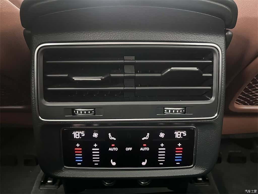 Audi Q7, 2023 15