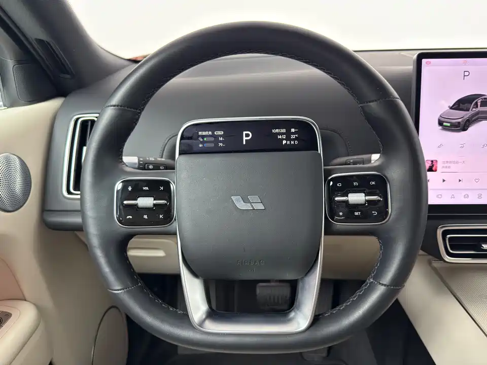 Li Auto Ideal L8