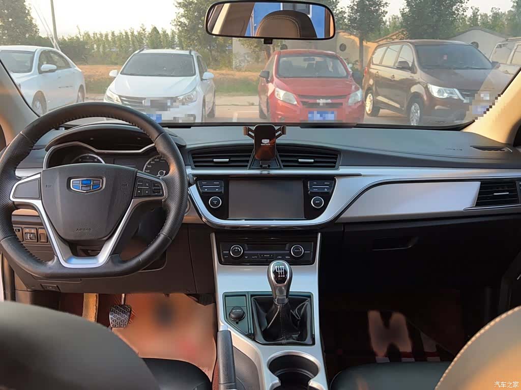 Geely Emgrand, 2016 14