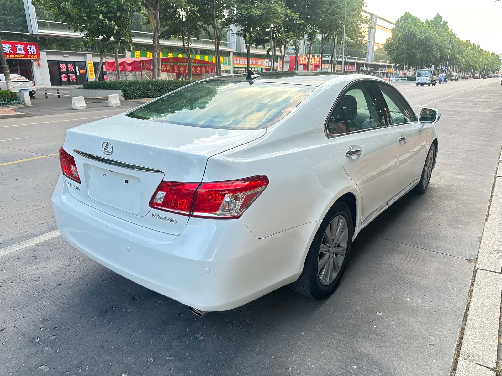Lexus ES, 2010 4
