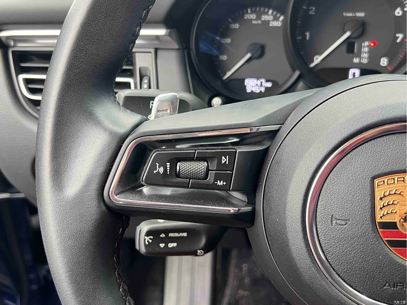 Porsche Macan, 2022 11