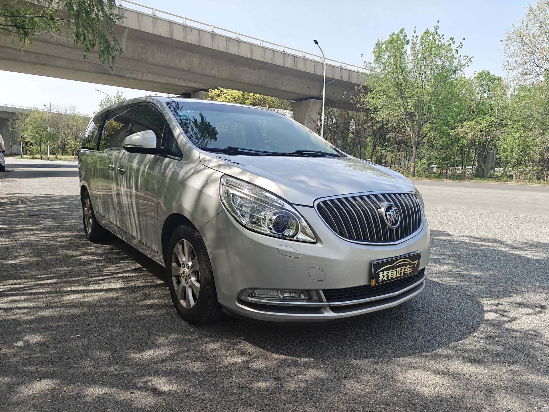 Buick GL8, 2015 3