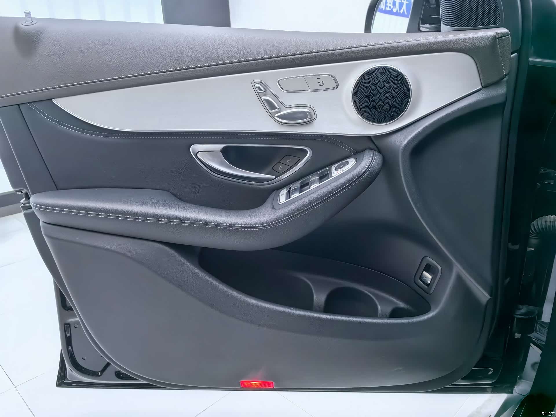 Mercedes-Benz GLC, 2020 16