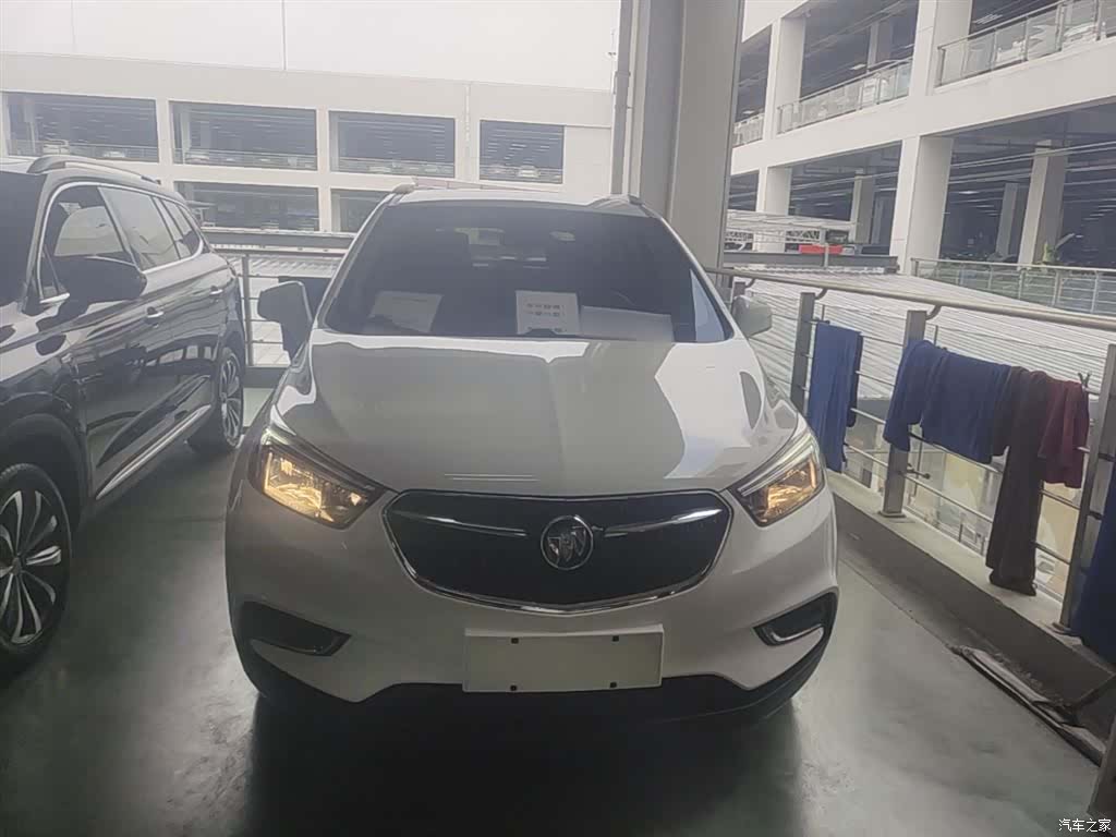 Buick Encore, 2019 3