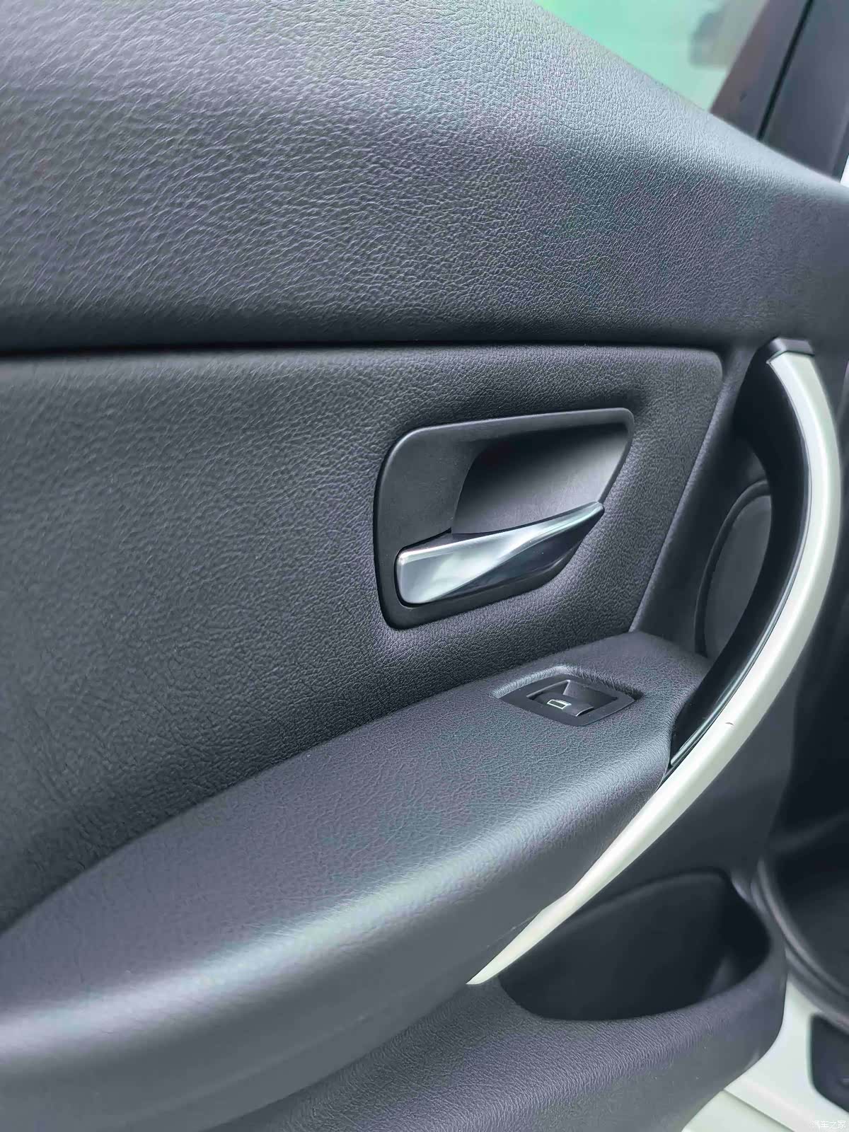 BMW 3 Series, 2016 10