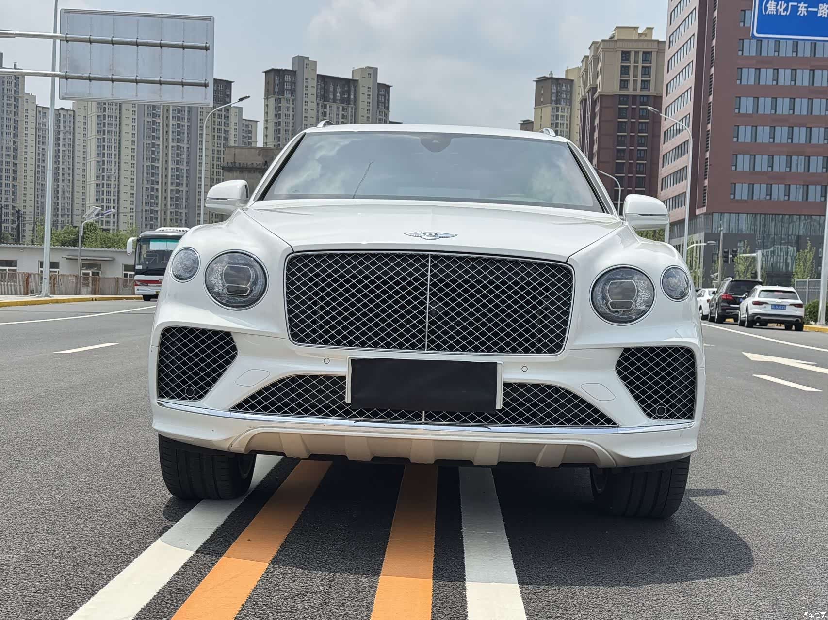 Bentley Bentayga, 2021 2