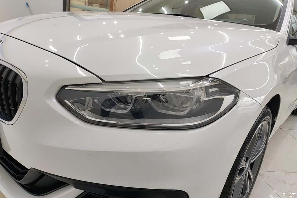 BMW 1 Series, 2018 все фото