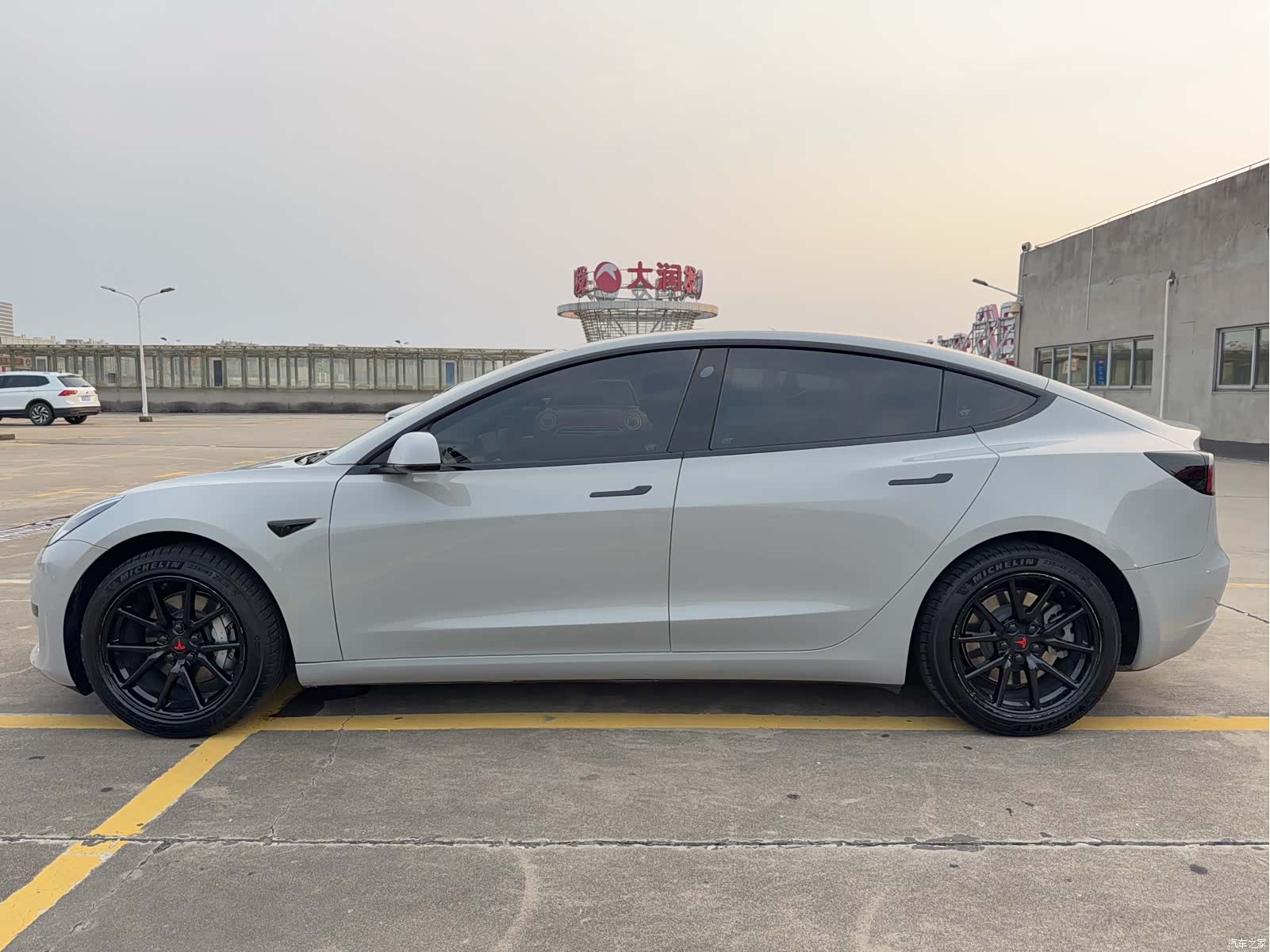 Tesla Model 3, 2019 7