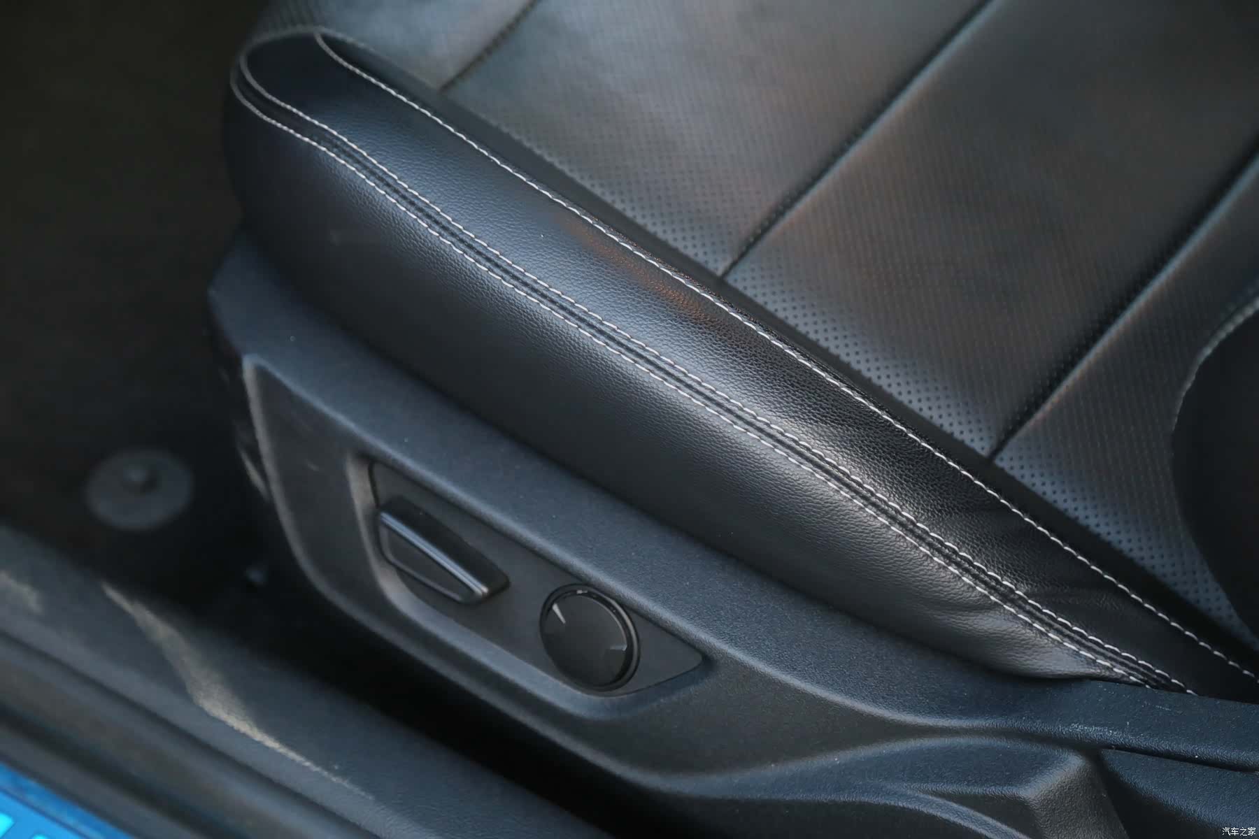 Ford Mustang, 2021 3