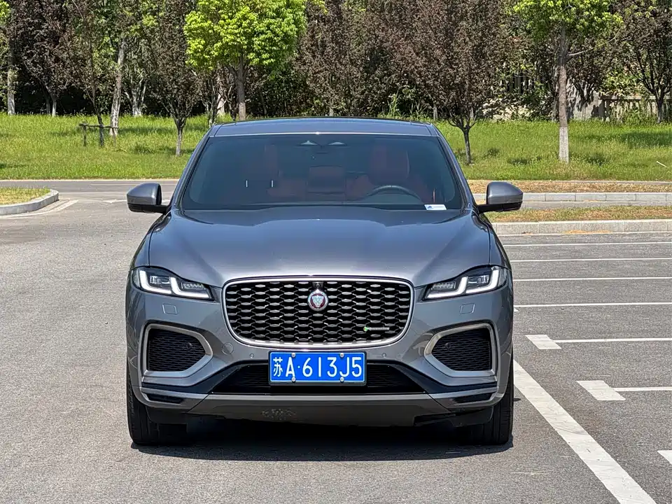 Jaguar F-PACE