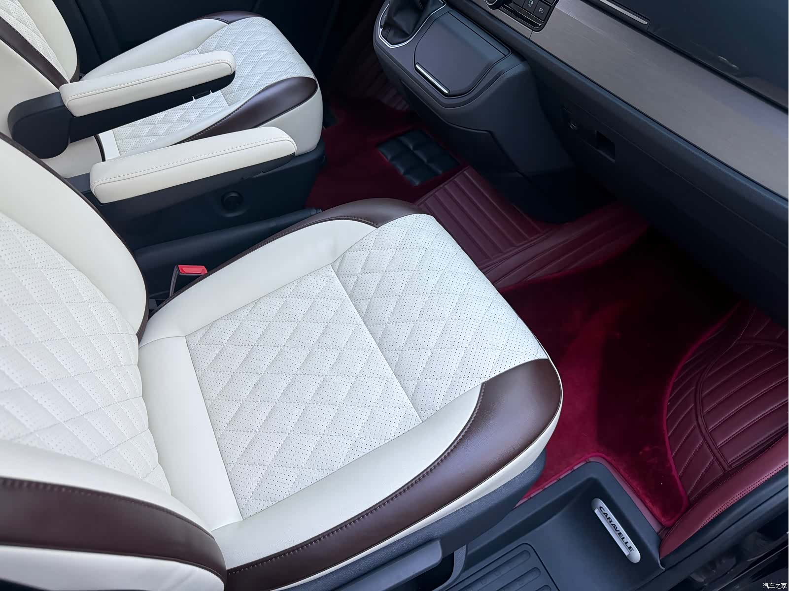 Volkswagen 7, 2020 14