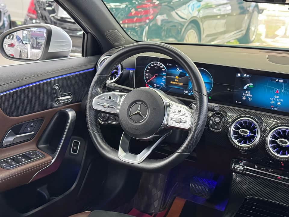 Mercedes-Benz Class A Mercedes-Benz Class A