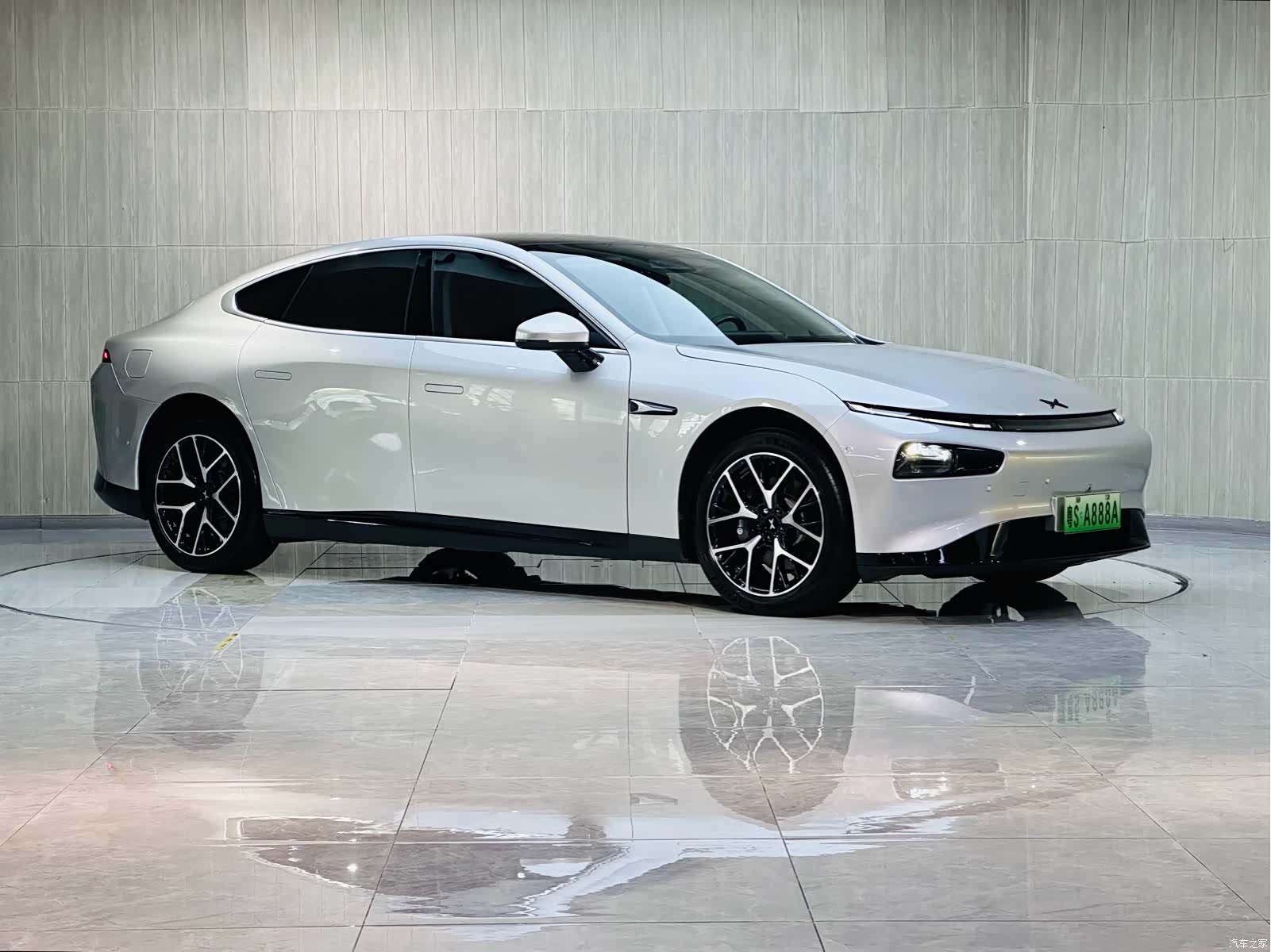 Xpeng P7, 2023 3