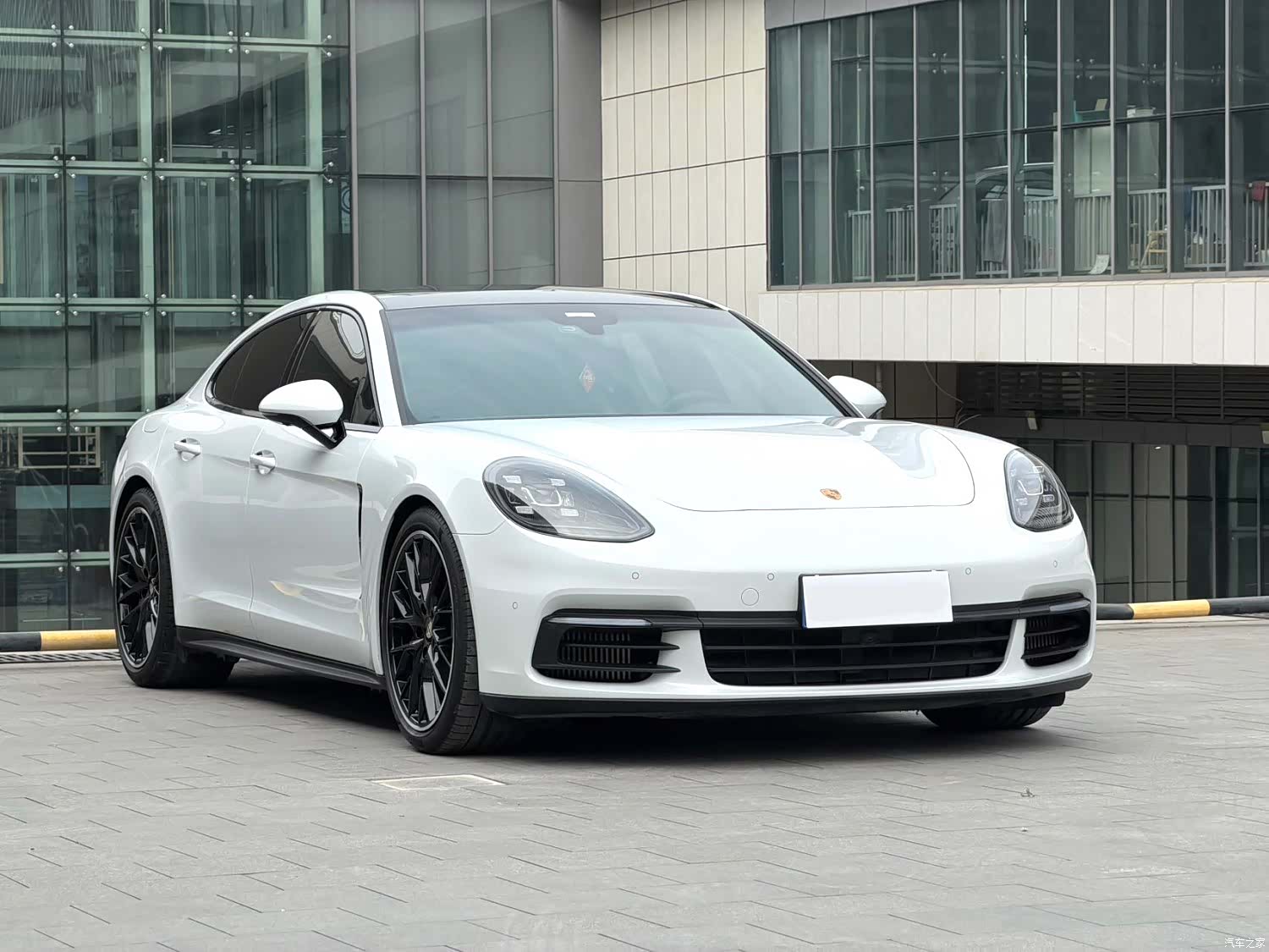 Porsche Panamera, 2020 3