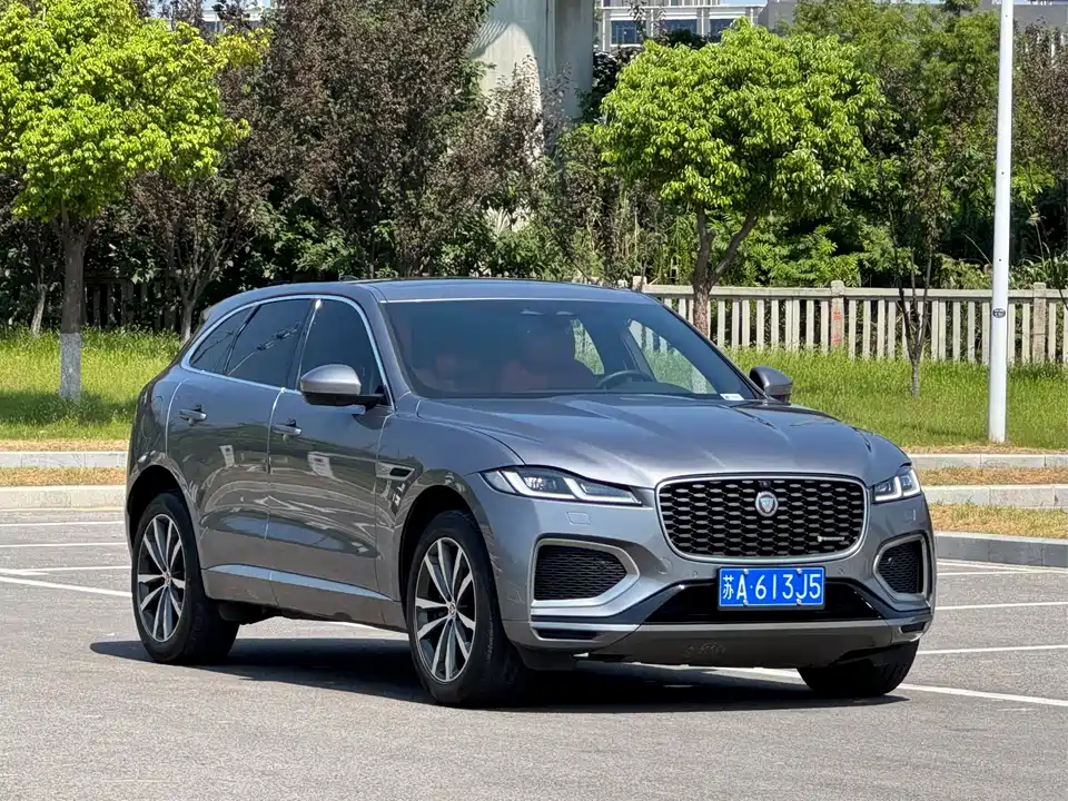 Jaguar F-PACE