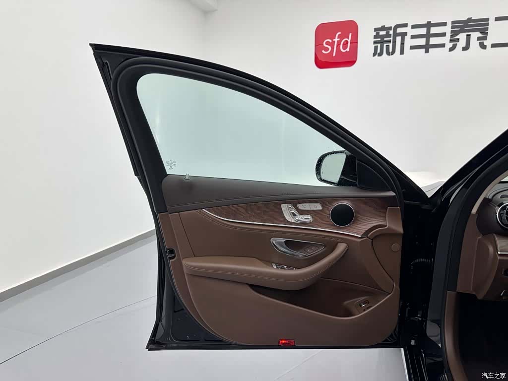 Mercedes-Benz E-Class, 2022 8