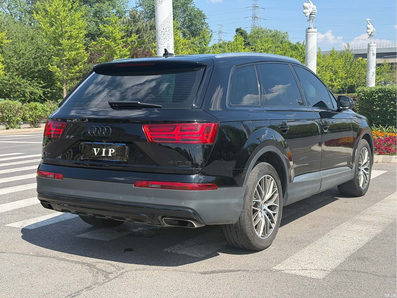 Audi Q7, 2020 все фото