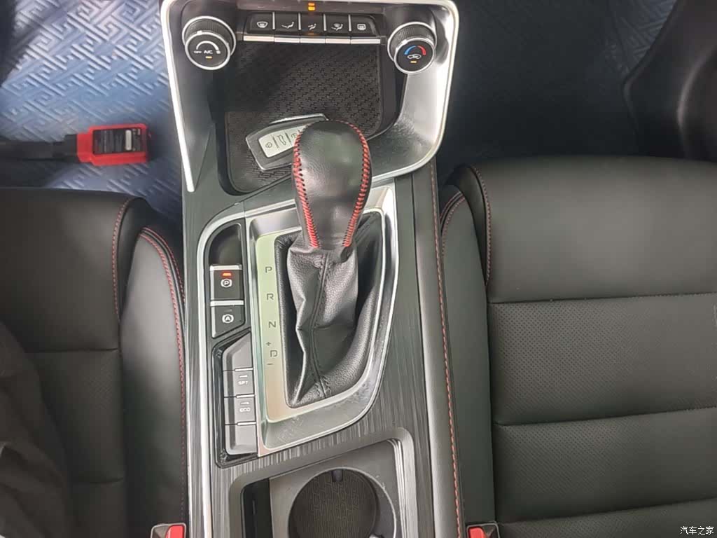 Geely Binray, 2019 14