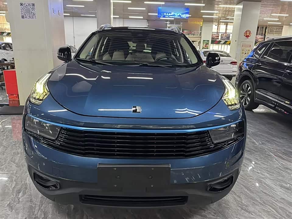 Lynk & Co 01