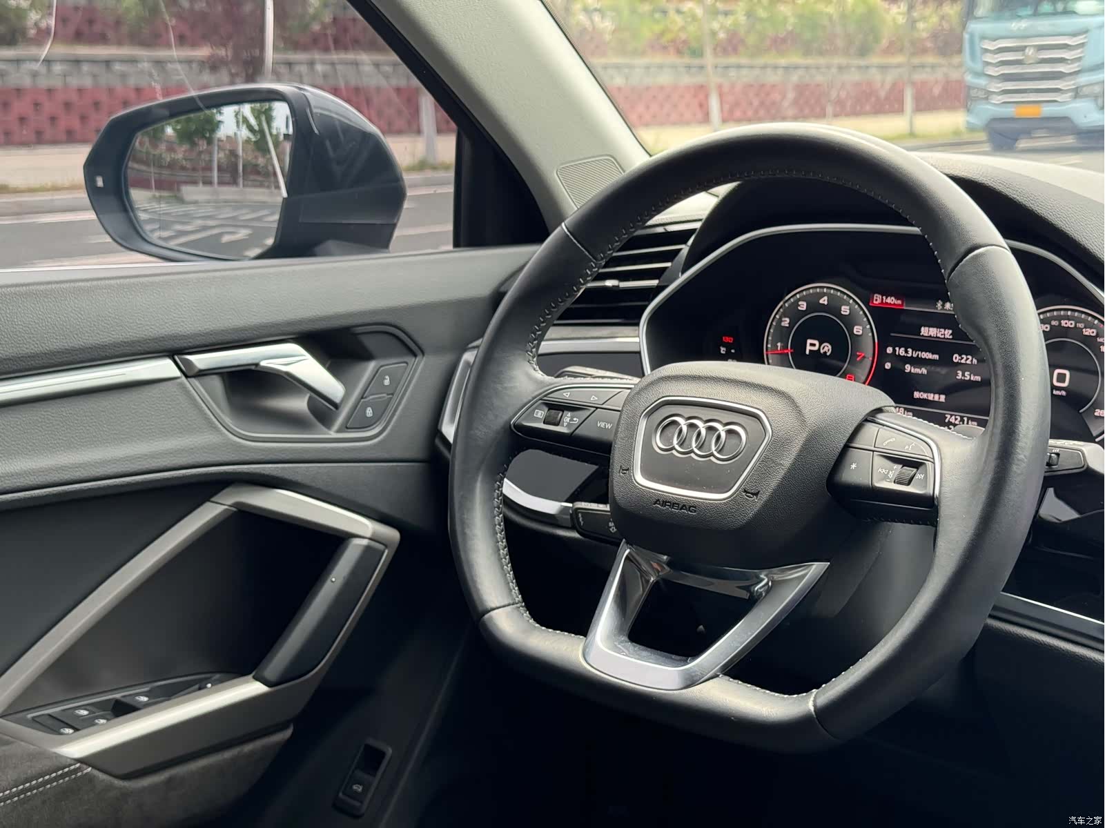Audi Q3, 2022 16