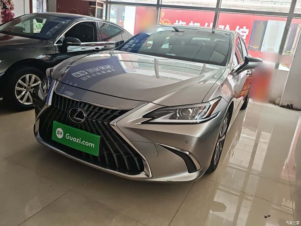 Lexus ES, 2024 1