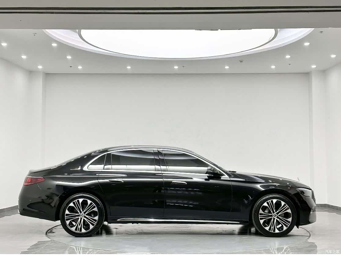 Mercedes-Benz E-Class, 2026 3