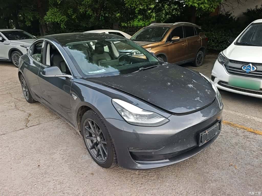 Tesla Model 3, 2020 4