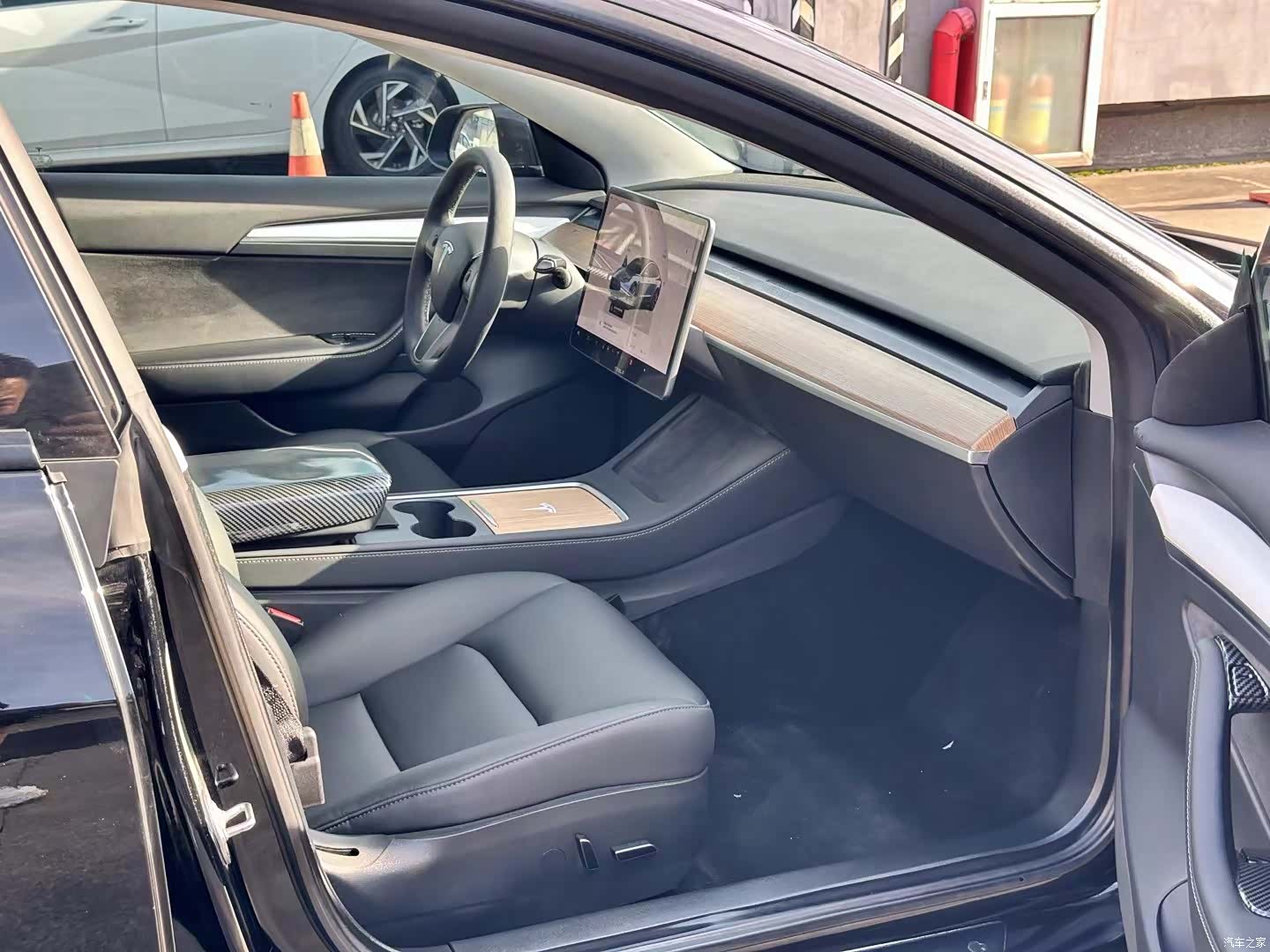 Tesla Model 3, 2020 6