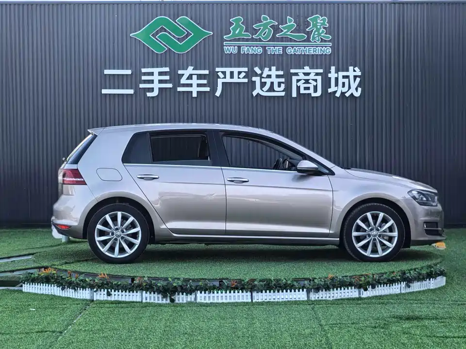 Volkswagen golf