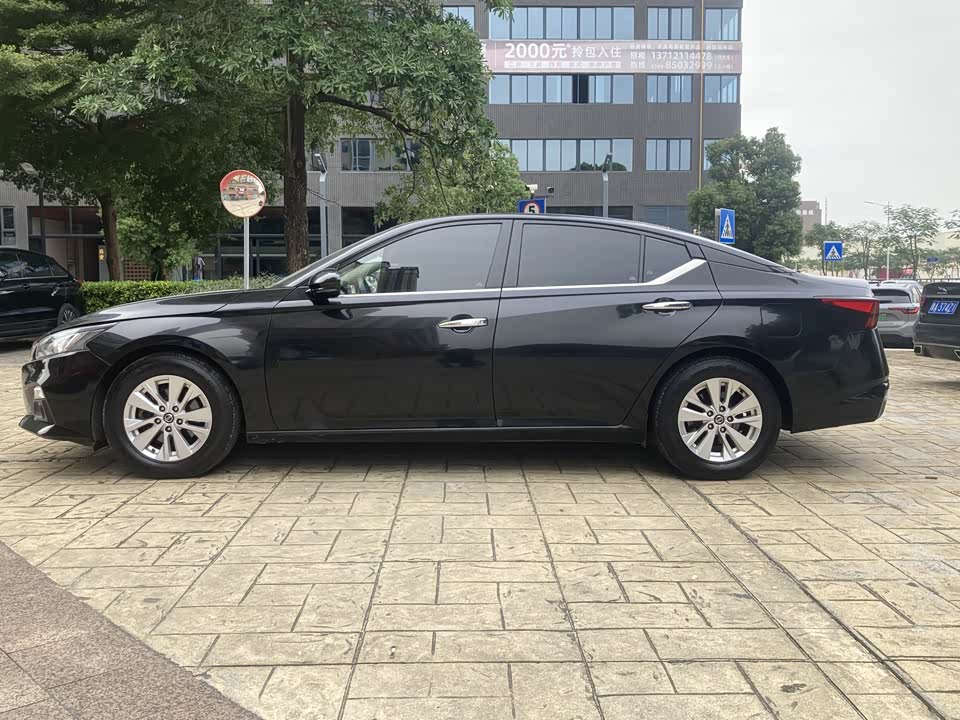 Nissan Teana