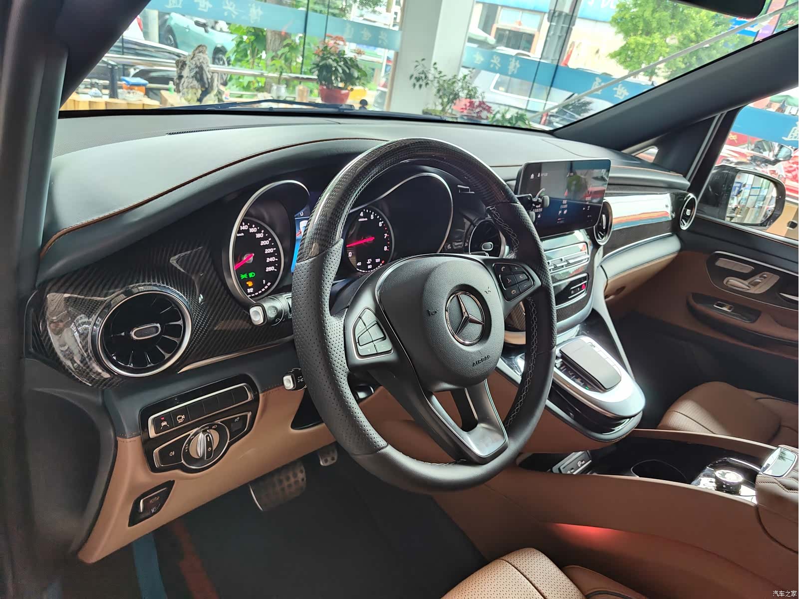 Carlsson V-Class, 2024 7