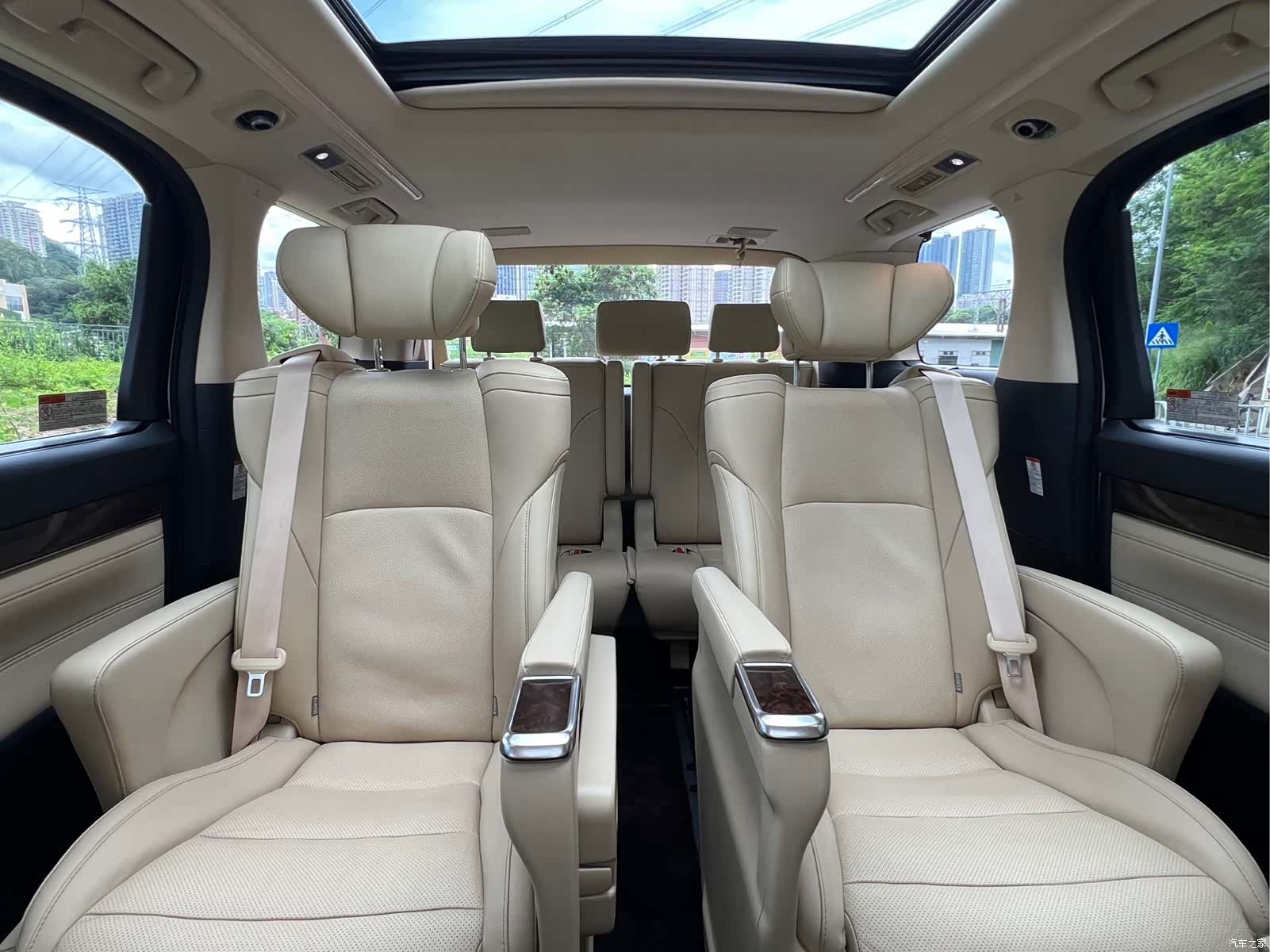 Toyota Alphard, 2018 14