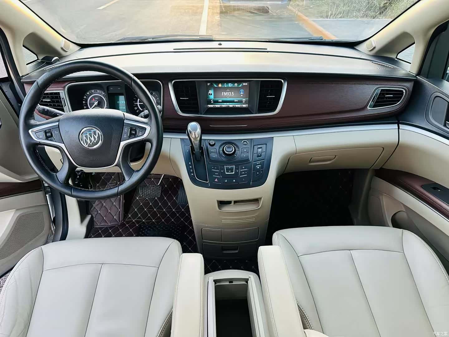 Buick GL8, 2019 12
