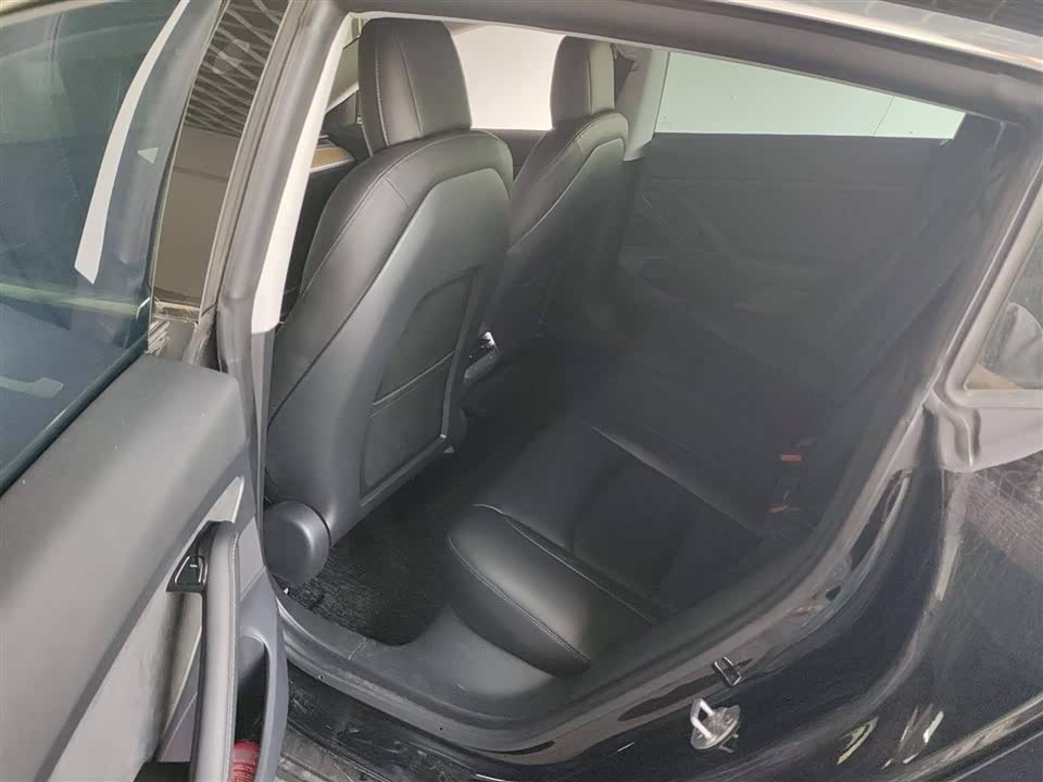 Tesla Model 3 Tesla Model 3