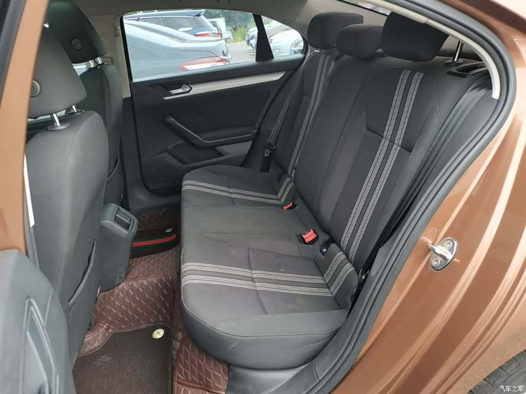 Volkswagen Lamando, 2017 17