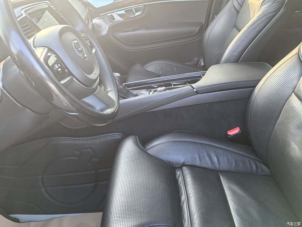 Volvo XC90, 2016 13